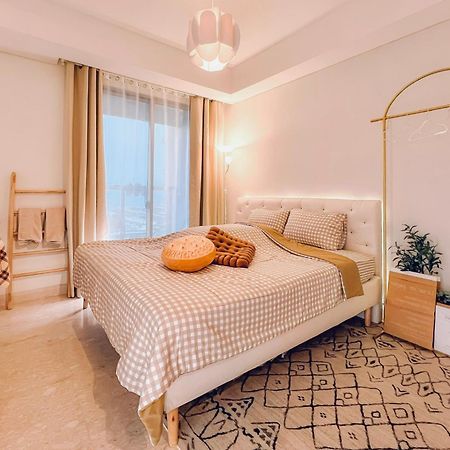 Gold Coast Pik Apartments By Host Jess Jakarta Exterior foto