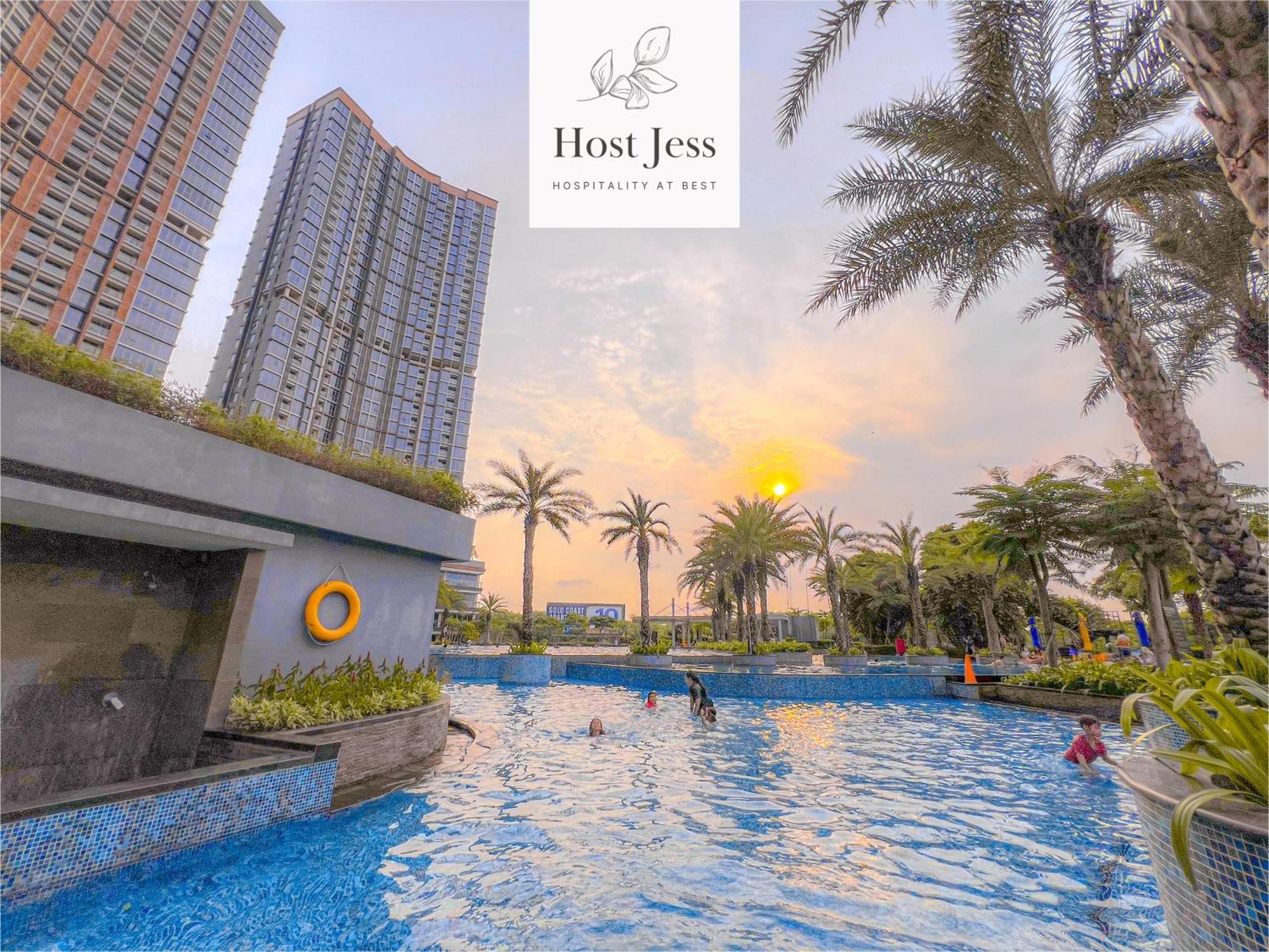 Gold Coast Pik Apartments By Host Jess Jakarta Exterior foto