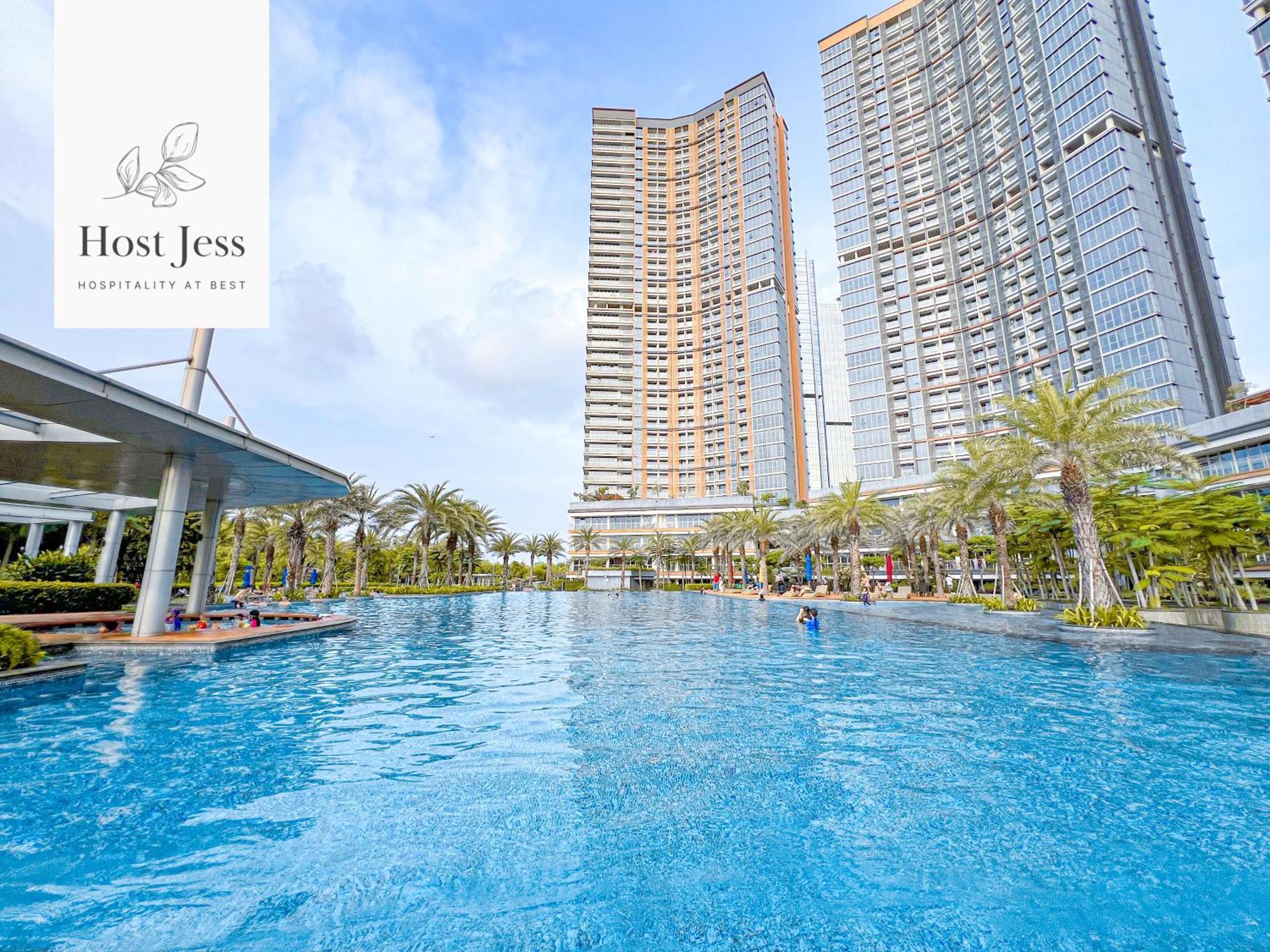 Gold Coast Pik Apartments By Host Jess Jakarta Exterior foto